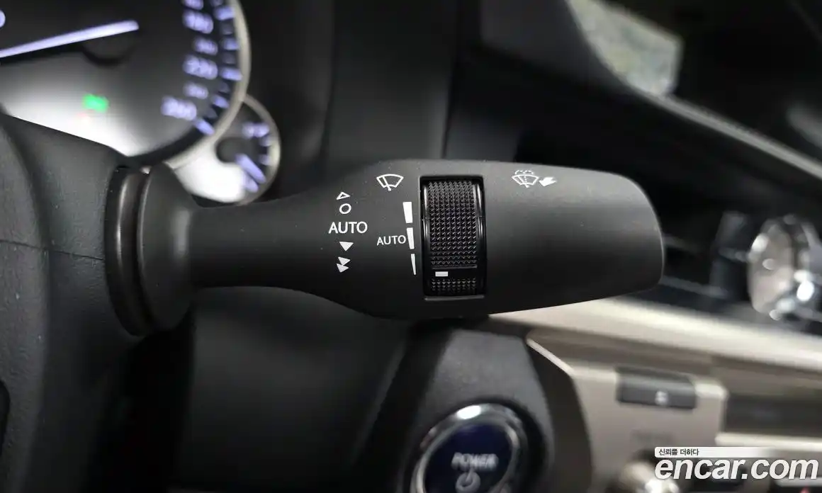 Lexus ES 2017 2.5 Автомат в Москве № 168271, фото 17