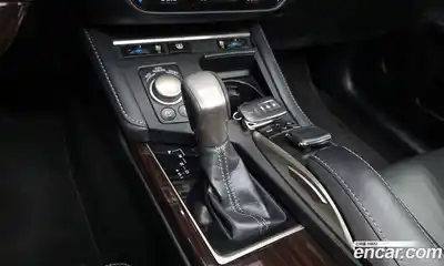 Lexus ES 2017 2.5 Автомат в Москве № 168271, миниатюра 9