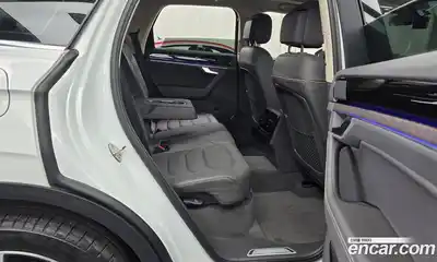 Volkswagen Touareg 2023 3.0 Автомат в Москве № 168449, миниатюра 12