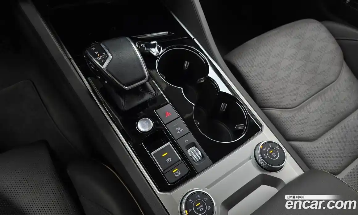 Volkswagen Touareg 2023 3.0 Автомат в Москве № 168449, фото 9