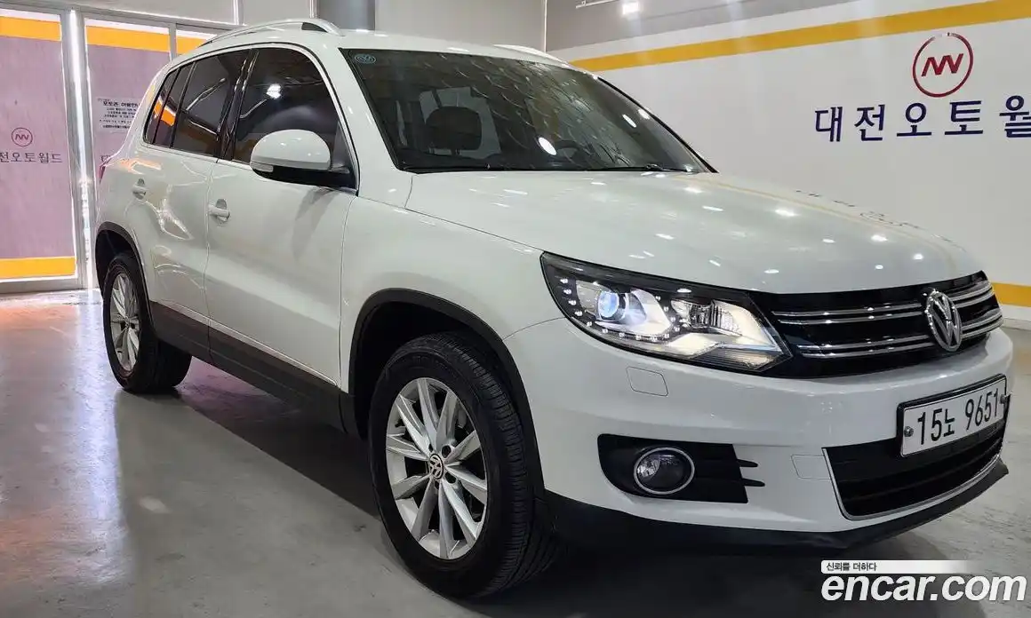 Volkswagen Tiguan 2016 2.0 Автомат в Москве № 169256, фото 3