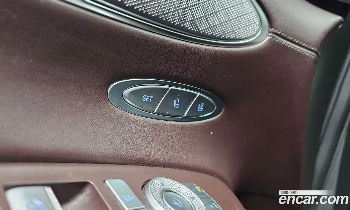 Genesis GV70 2021 2.2 Автомат в Москве № 16981, фото 13