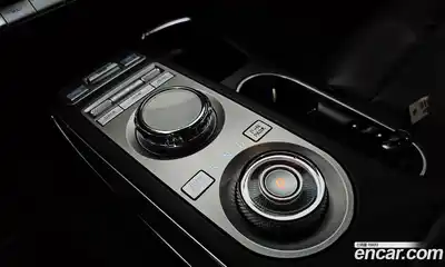 Genesis GV70 2021 2.2 Автомат в Москве № 16981, миниатюра 3