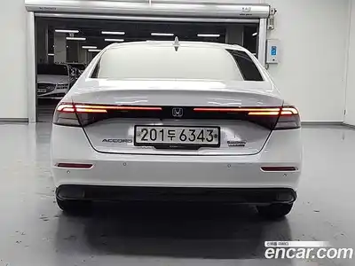 Honda Accord 2023 2.0 Автомат в Москве № 170699, миниатюра 3