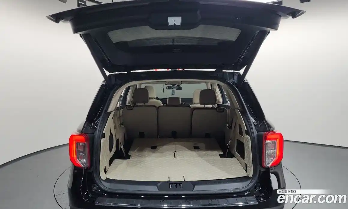 Ford Explorer 2023 2.3 Автомат в Москве № 170732, фото 7