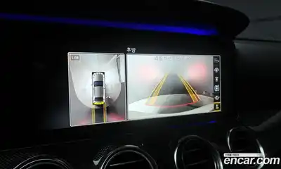 Mercedes-Benz E-Class 2020 2.0 Автомат в Москве № 172860, миниатюра 3