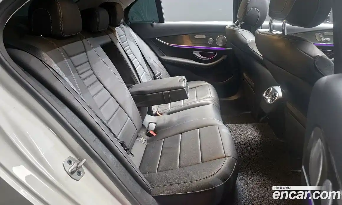 Mercedes-Benz E-Class 2020 2.0 Автомат в Москве № 172860, фото 8