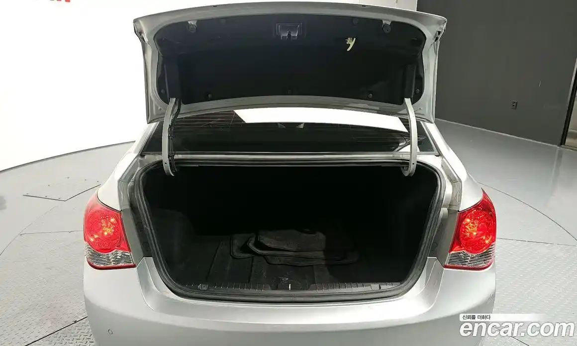 Chevrolet Cruze 2013 1.8 Автомат в Москве № 174797, фото 13