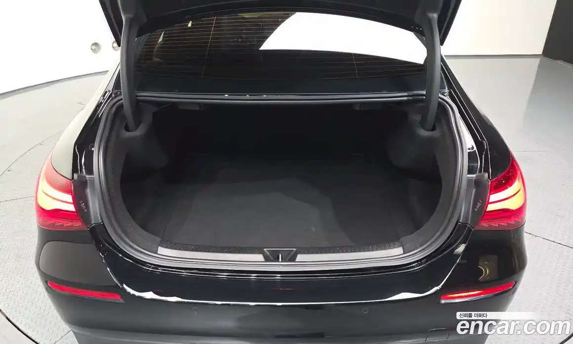 Mercedes-Benz A-Class 2024 2.0 Автомат в Москве № 176806, фото 1