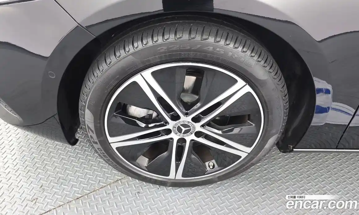 Mercedes-Benz A-Class 2024 2.0 Автомат в Москве № 176806, фото 16