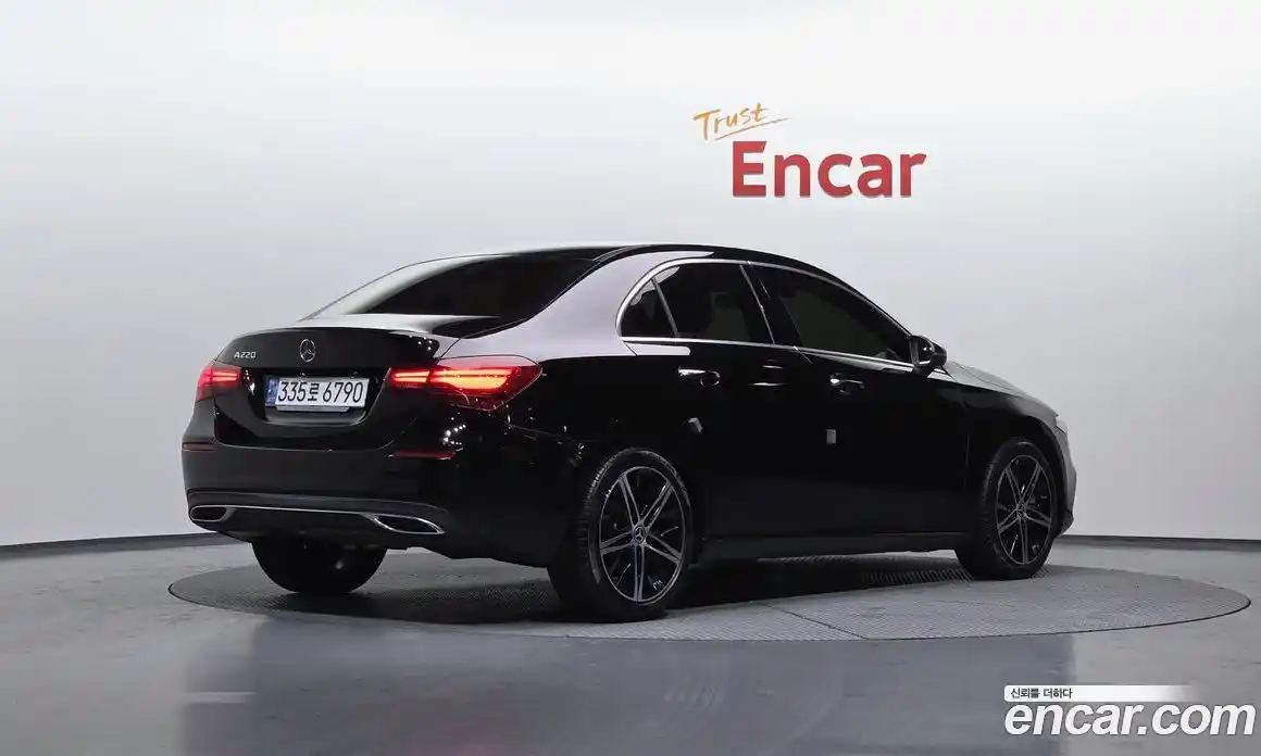 Mercedes-Benz A-Class 2024 2.0 Автомат в Москве № 176806, фото 19