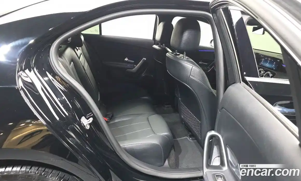 Mercedes-Benz A-Class 2024 2.0 Автомат в Москве № 176806, фото 8