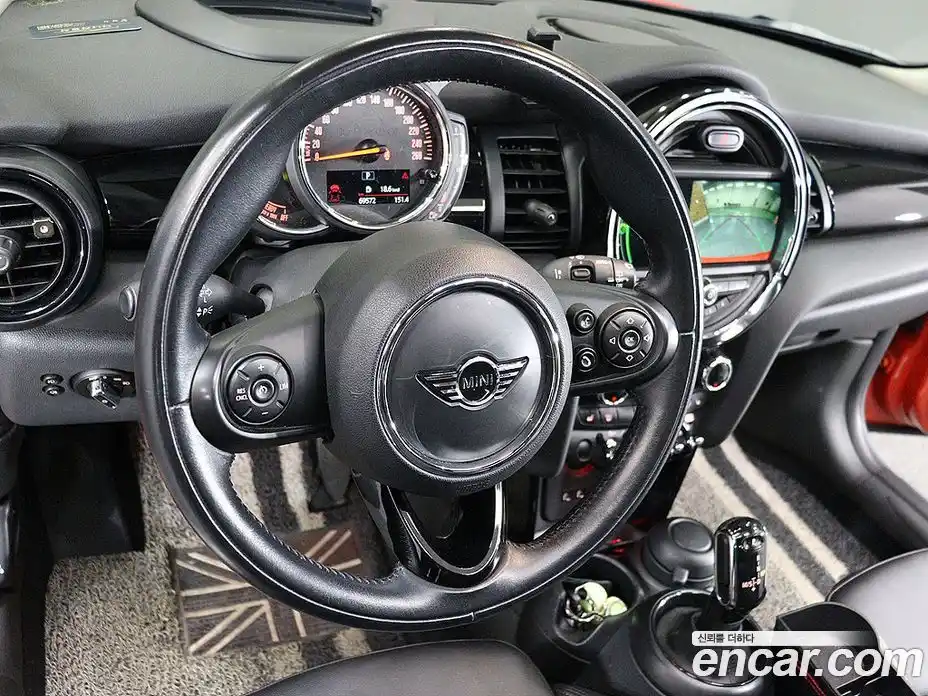 Mini Cooper 2019 1.5 Автомат в Москве № 181798, фото 17