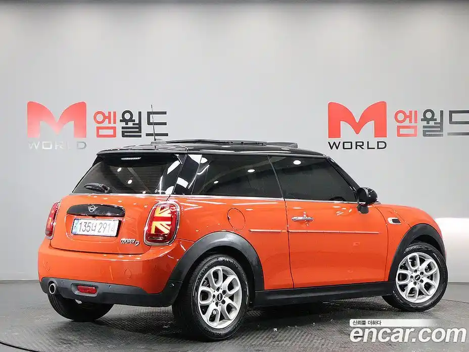 Mini Cooper 2019 1.5 Автомат в Москве № 181798, фото 4