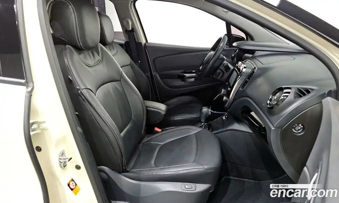 Renault QM3 2015 1.5 Автомат в Москве № 181960, фото 13