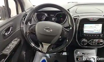 Renault QM3 2015 1.5 Автомат в Москве № 181960, миниатюра 3