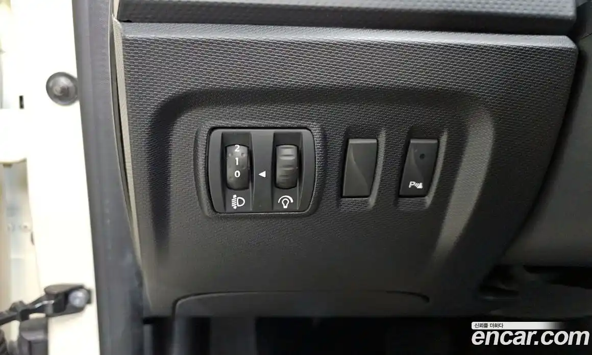 Renault QM3 2015 1.5 Автомат в Москве № 181960, фото 5