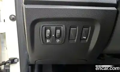 Renault QM3 2015 1.5 Автомат в Москве № 181960, миниатюра 5