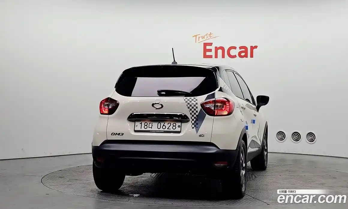 Renault QM3 2015 1.5 Автомат в Москве № 181960, фото 7