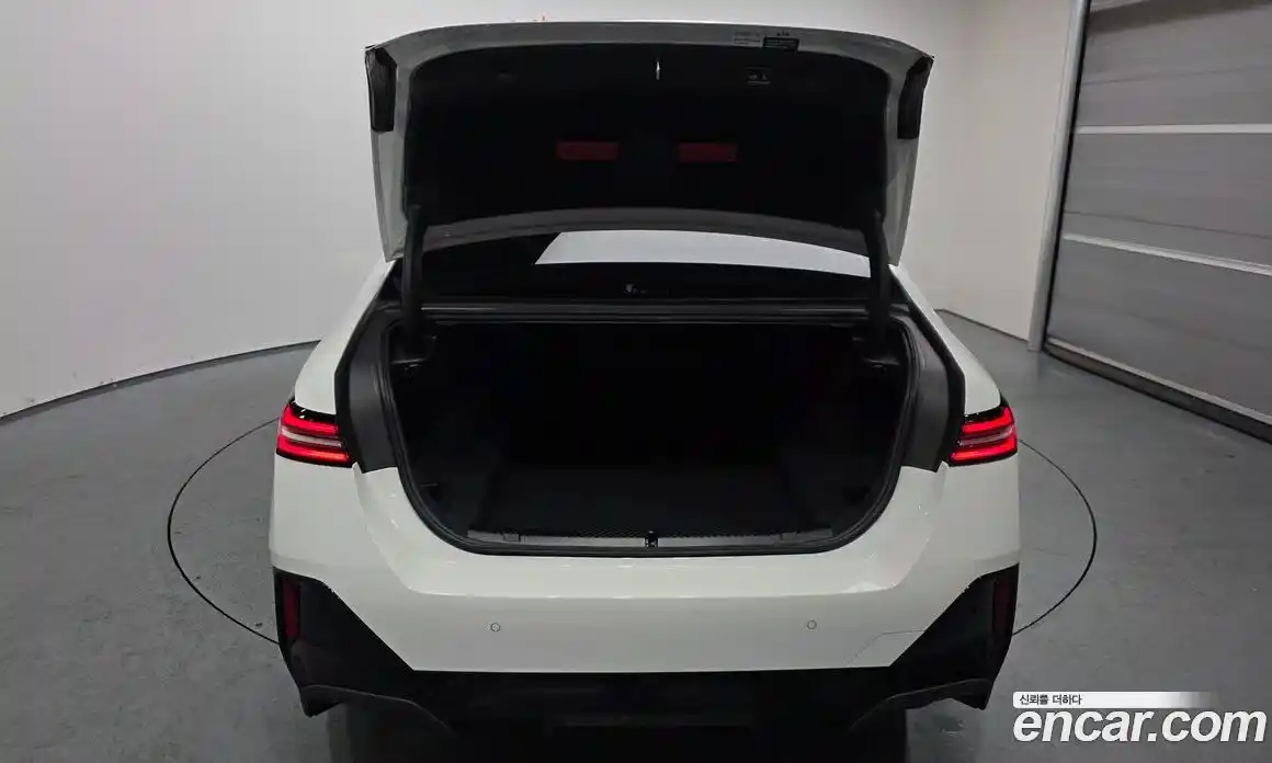 BMW 5-Series 2024 2.0 Автомат в Москве № 187541, фото 19