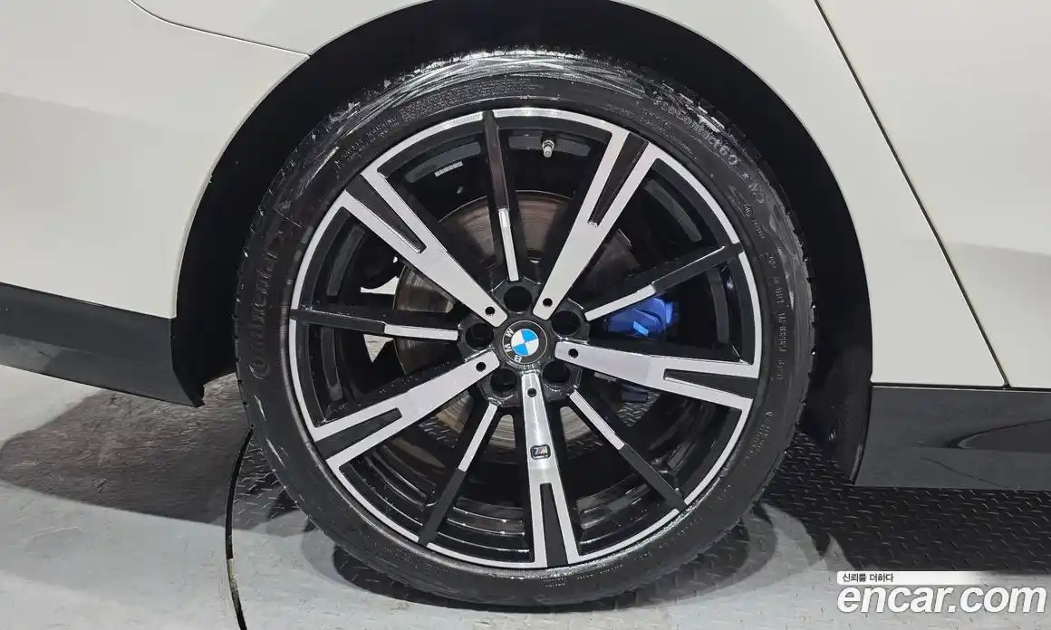 BMW 5-Series 2024 2.0 Автомат в Москве № 187541, фото 9