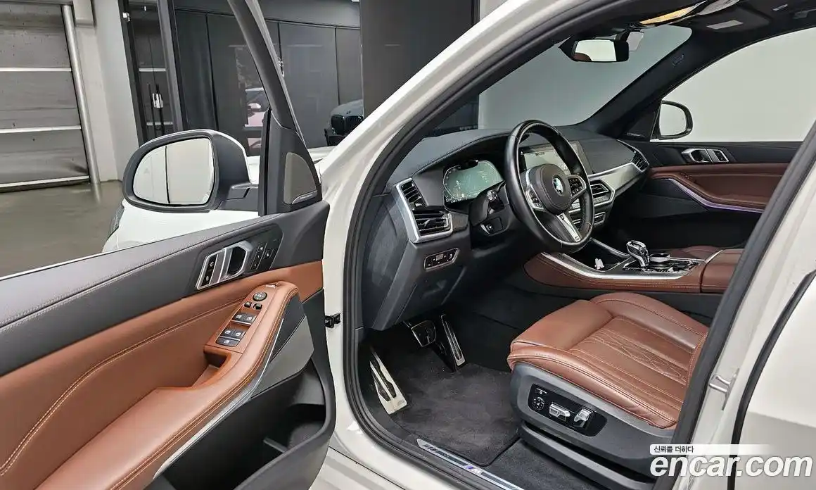 BMW X5 2023 3.0 Автомат в Москве № 188651, фото 3