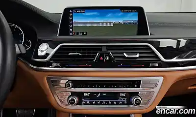 BMW 7-Series 2018 3.0 Автомат в Москве № 192632, миниатюра 3