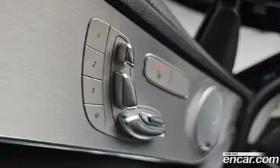 Mercedes-Benz GLC-Class 2019 2.0 Автомат в Москве № 194382, миниатюра 12