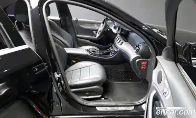 Mercedes-Benz E-Class 2018 2.0 Автомат в Москве № 194671, миниатюра 11