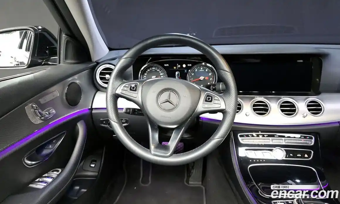 Mercedes-Benz E-Class 2018 2.0 Автомат в Москве № 194671, фото 13