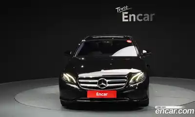 Mercedes-Benz E-Class 2018 2.0 Автомат в Москве № 194671, миниатюра 3