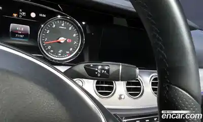 Mercedes-Benz E-Class 2018 2.0 Автомат в Москве № 194671, миниатюра 9
