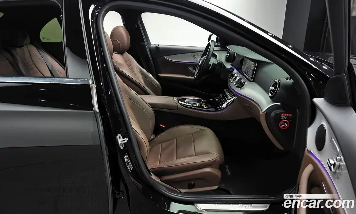 Mercedes-Benz E-Class 2021 2.0 Автомат в Москве № 195088, фото 15