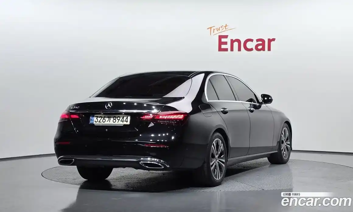 Mercedes-Benz E-Class 2021 2.0 Автомат в Москве № 195088, фото 8