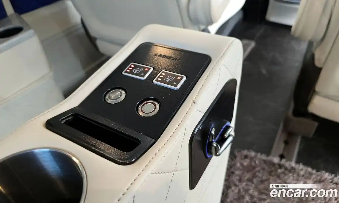 Mercedes-Benz V-Class 2016 2.0 Автомат в Москве № 195548, фото 19