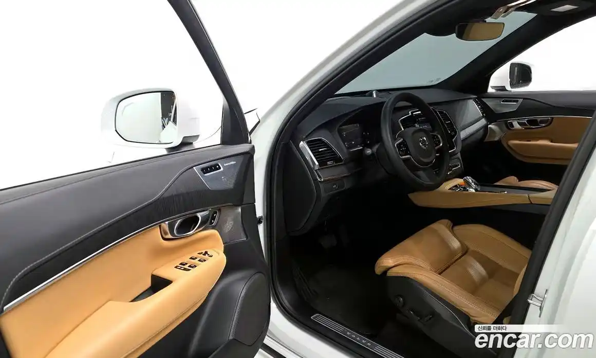 Volvo XC90 2023 2.0 Автомат в Москве № 196934, фото 19