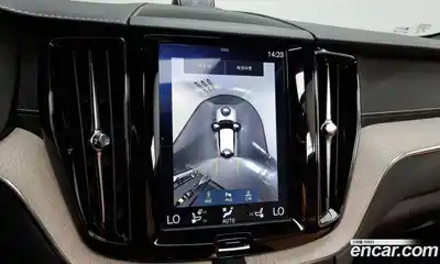 Volvo XC60 2019 2.0 Автомат в Москве № 197034, миниатюра 11