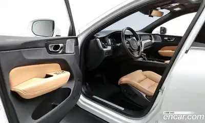 Volvo XC60 2019 2.0 Автомат в Москве № 197034, миниатюра 12