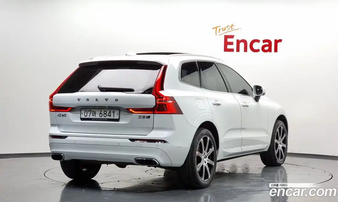 Volvo XC60 2019 2.0 Автомат в Москве № 197034, фото 14