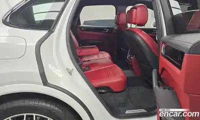 Porsche Cayenne 2022 3.0 Автомат в Москве № 197449, миниатюра 2