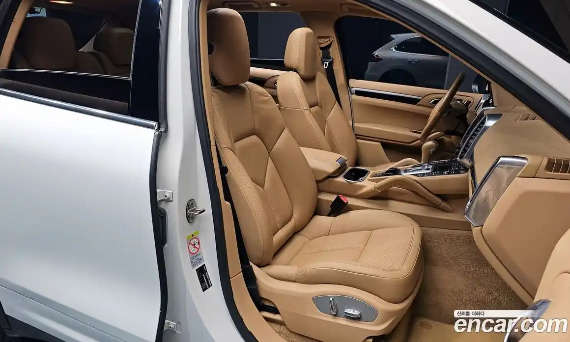 Porsche Cayenne 2012 3.6 Автомат в Москве № 197597, фото 20