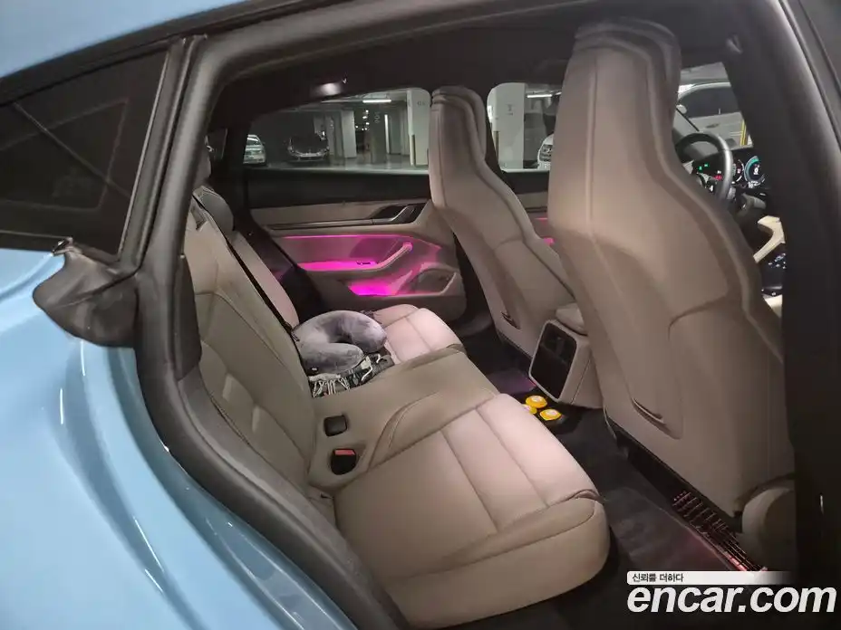 Porsche Taycan 2025 0.1 Автомат в Москве № 197767, фото 11