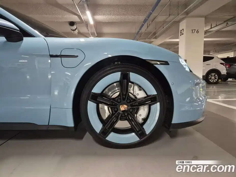 Porsche Taycan 2025 0.1 Автомат в Москве № 197767, фото 7