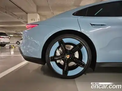 Porsche Taycan 2025 0.1 Автомат в Москве № 197767, миниатюра 8