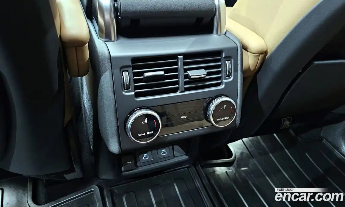 Land Rover Discovery 2025 3.0 Автомат в Москве № 198065, фото 16