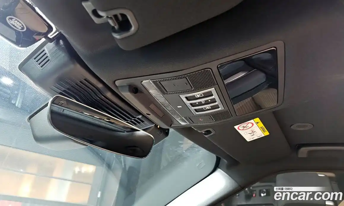 Land Rover Discovery 2025 3.0 Автомат в Москве № 198065, фото 9