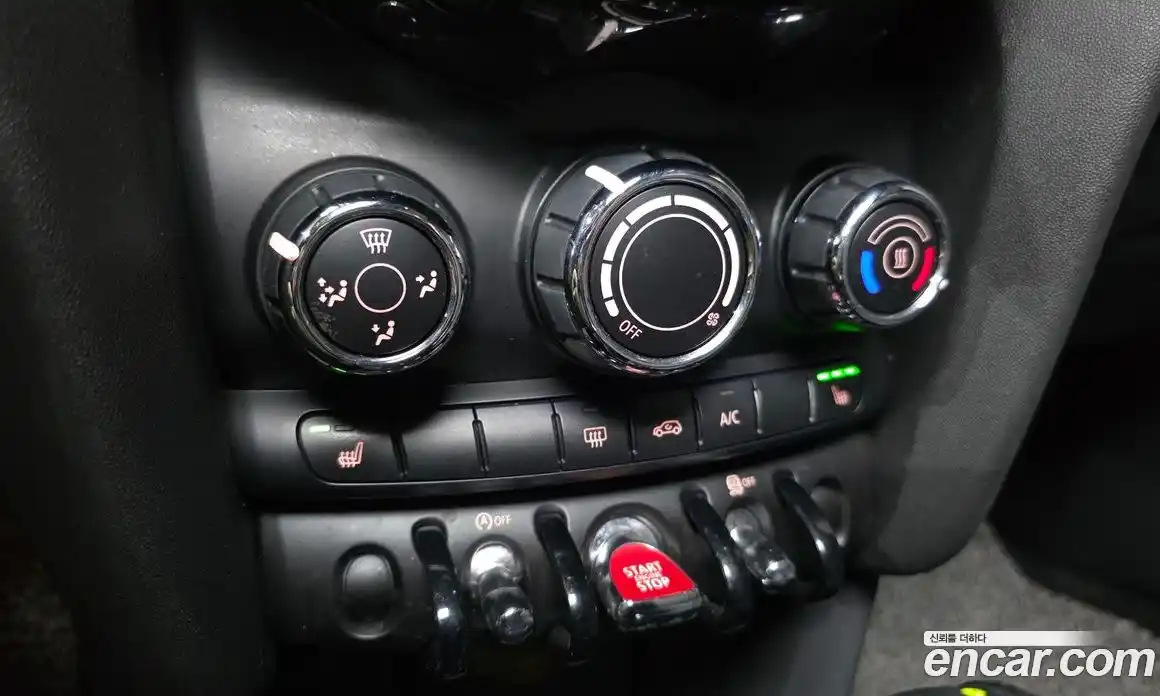 Mini Cooper 2016 1.5 Автомат в Москве № 198385, фото 15