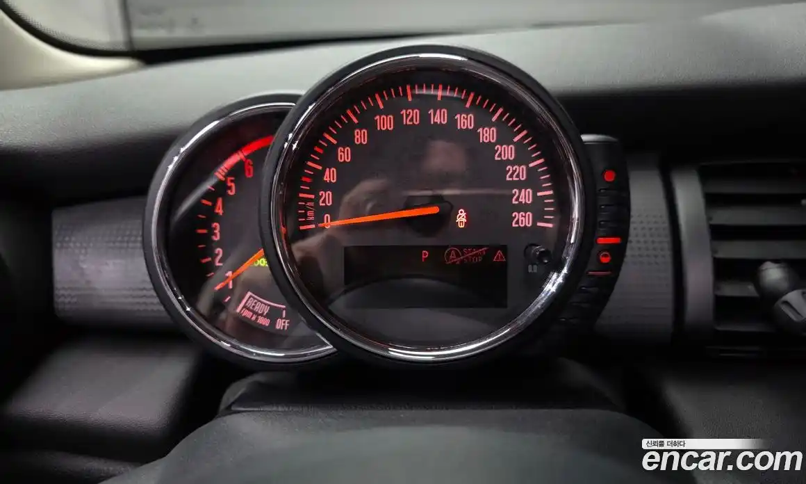 Mini Cooper 2016 1.5 Автомат в Москве № 198385, фото 8