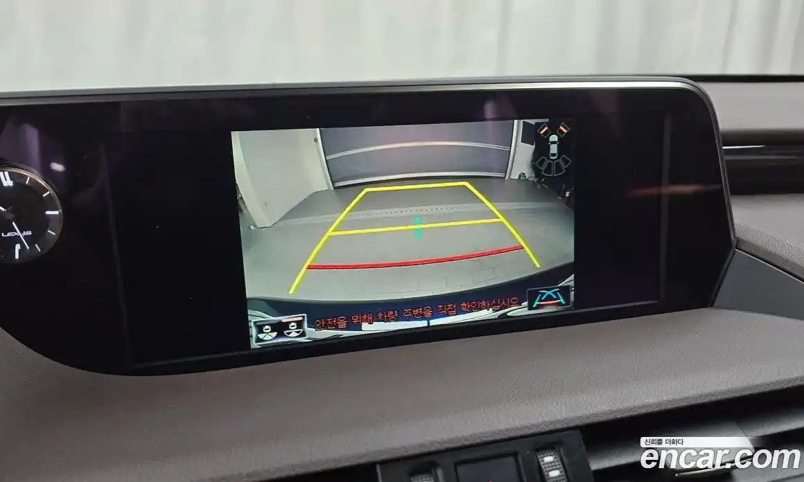 Lexus ES 2019 2.5 Автомат в Москве № 198868, фото 11