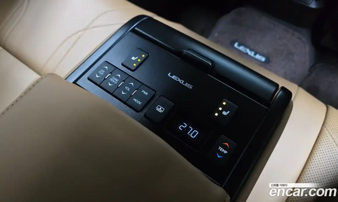 Lexus ES 2019 2.5 Автомат в Москве № 198868, фото 18